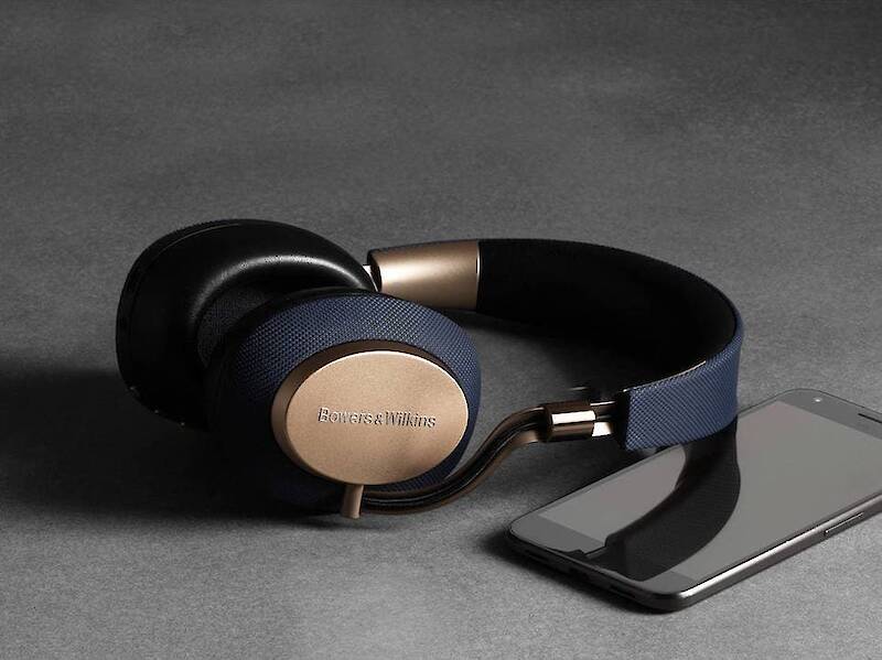 Bowers & Wilkins PX