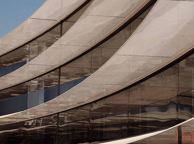 Jony Ive in the new Apple HQ