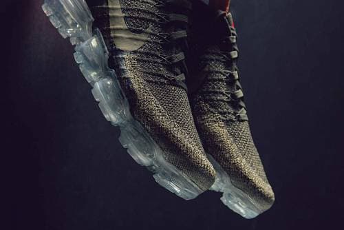 Nike Air Vapormax Flyknit in "Neutral Olive"