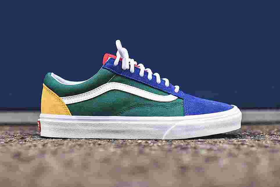 classic slip on yacht club