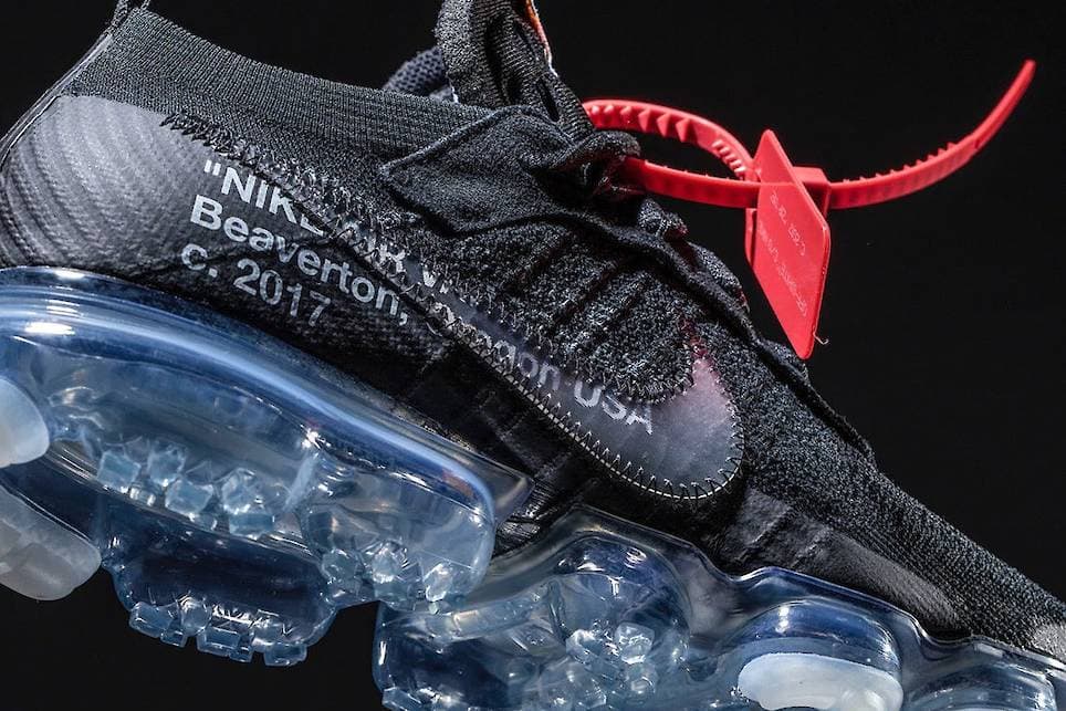 vapormax all black mens