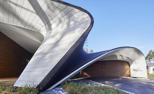 Wave House by Seppo Mäntylä