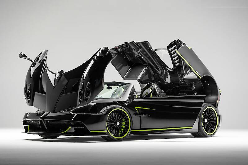 Pagani Huayra Roadster
