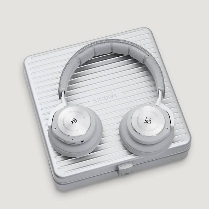 RIMOWA x Bang & Olufsen