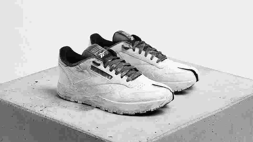 Maison Margiela x Reebok Classic Leather Tabi