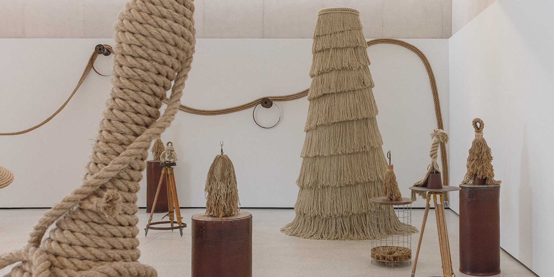 Rope sculptures explore labor and collective resistance