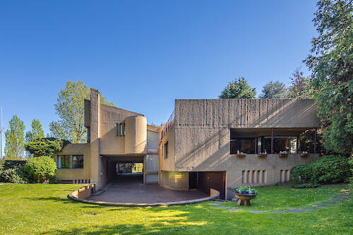 A 1970s Italian brutalist villa outside Milan
