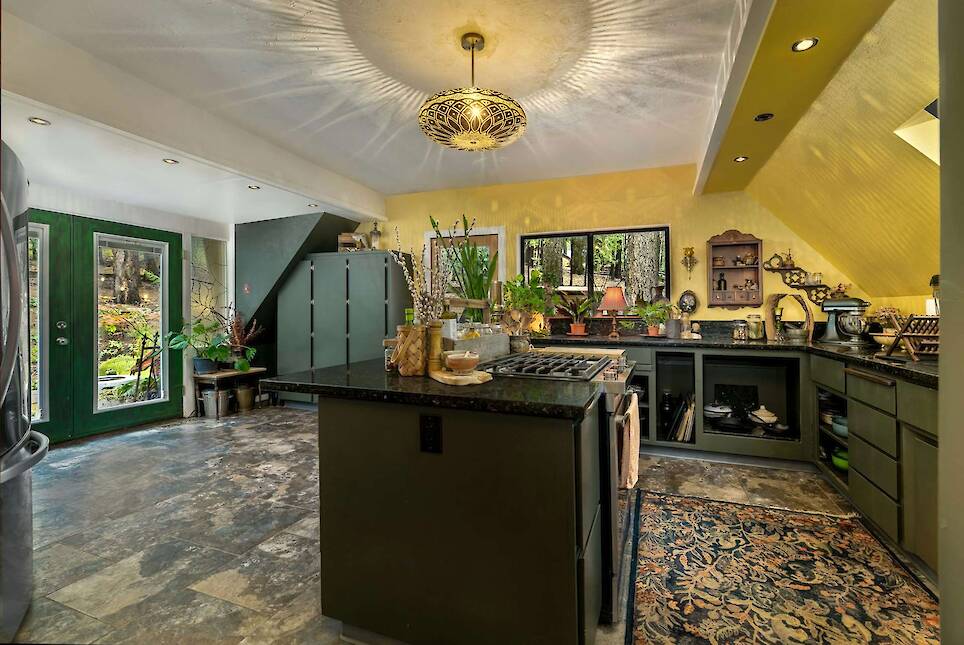 Looking for a Compound? Here’s a Geodesic Getaway in the Sierra Foothills for $724K