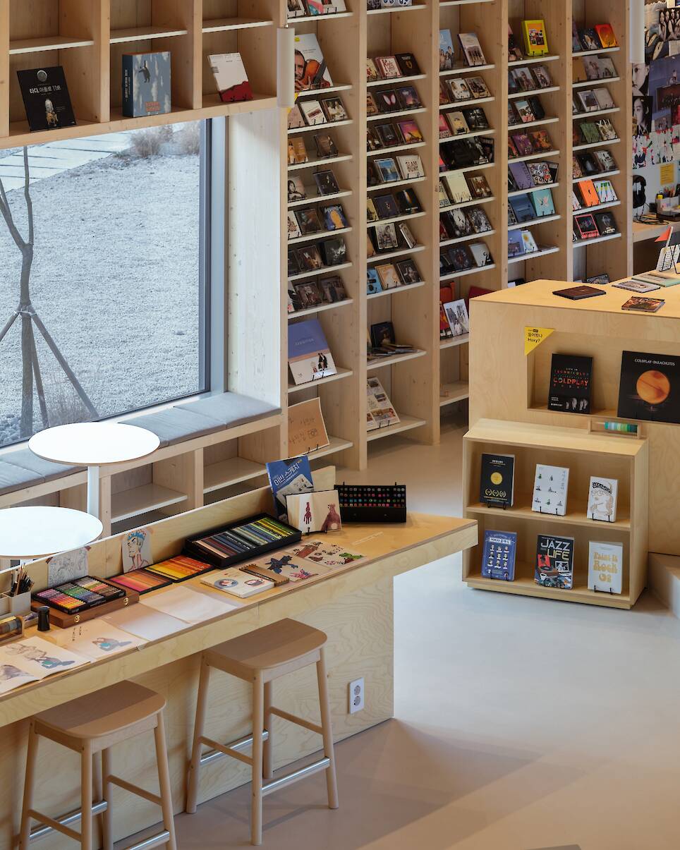 Second Chance Library / ODDs&ENDs architects