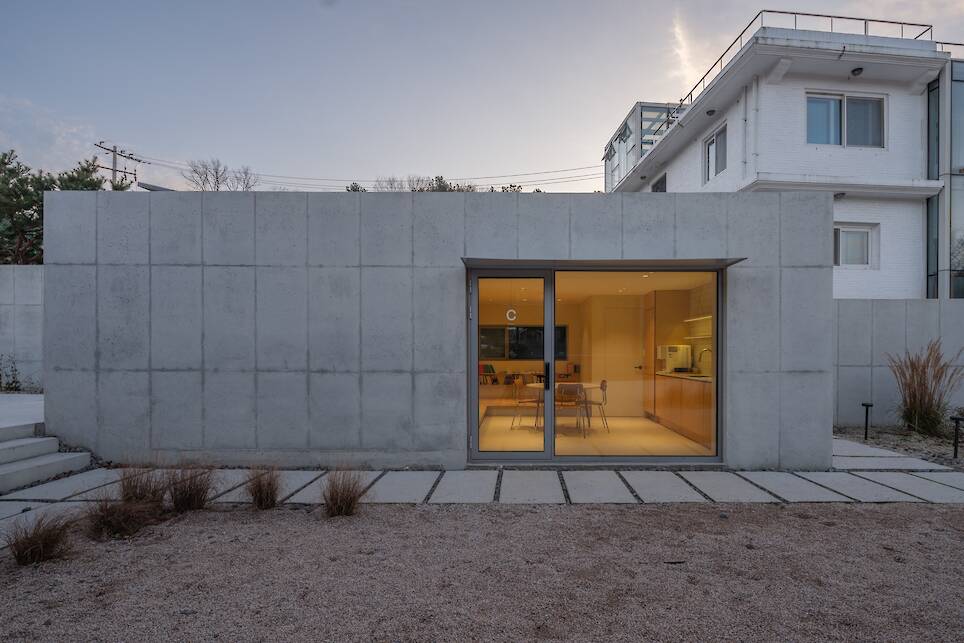 Second Chance Library / ODDs&ENDs architects