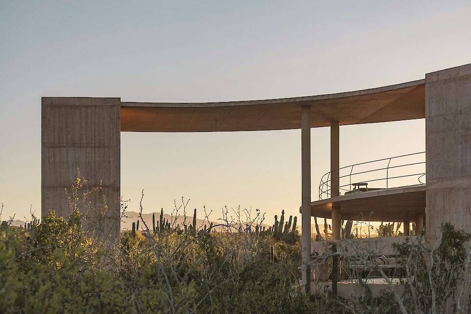 Lounging Is Mandatory at This Curving Concrete Beach House in Baja