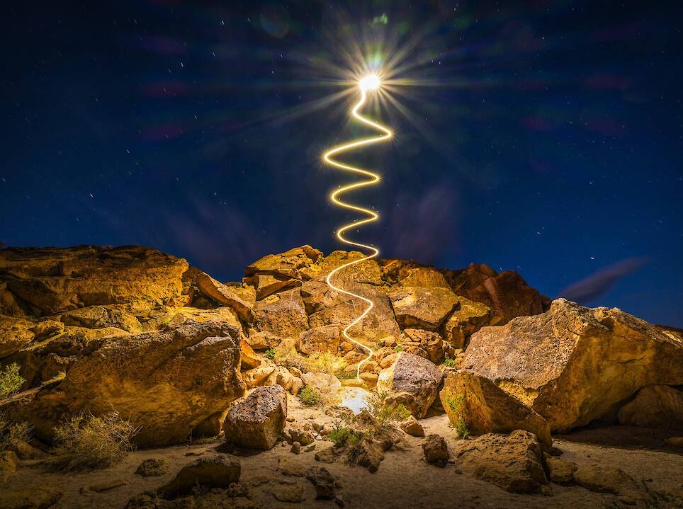 Elliot McGucken Suspends Einstein’s ‘Light Cones’ Over Desert Expanses
