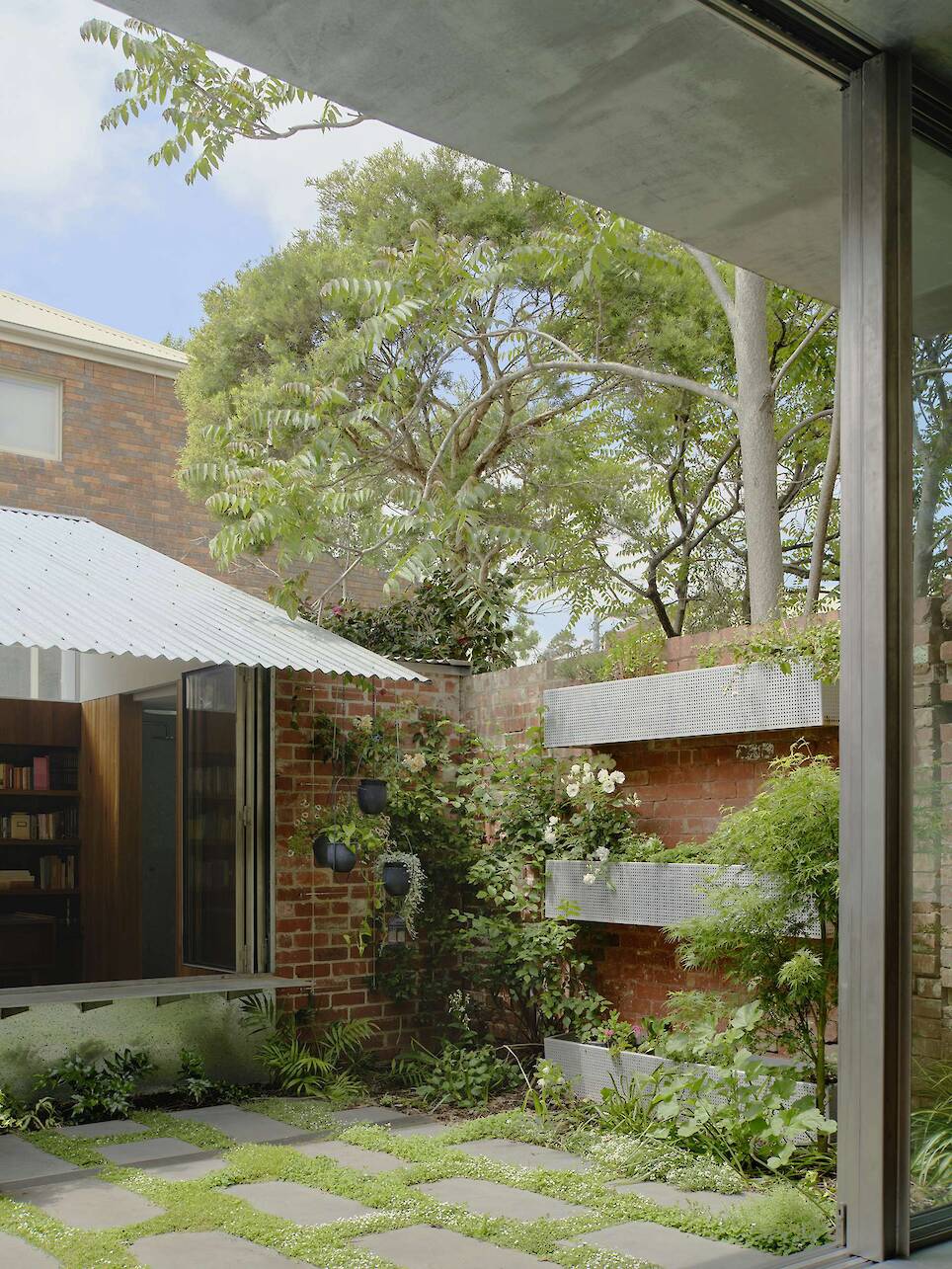 A Flexible, Light-Filled Extension Opens Up a Family’s Victorian Cottage in Melbourne