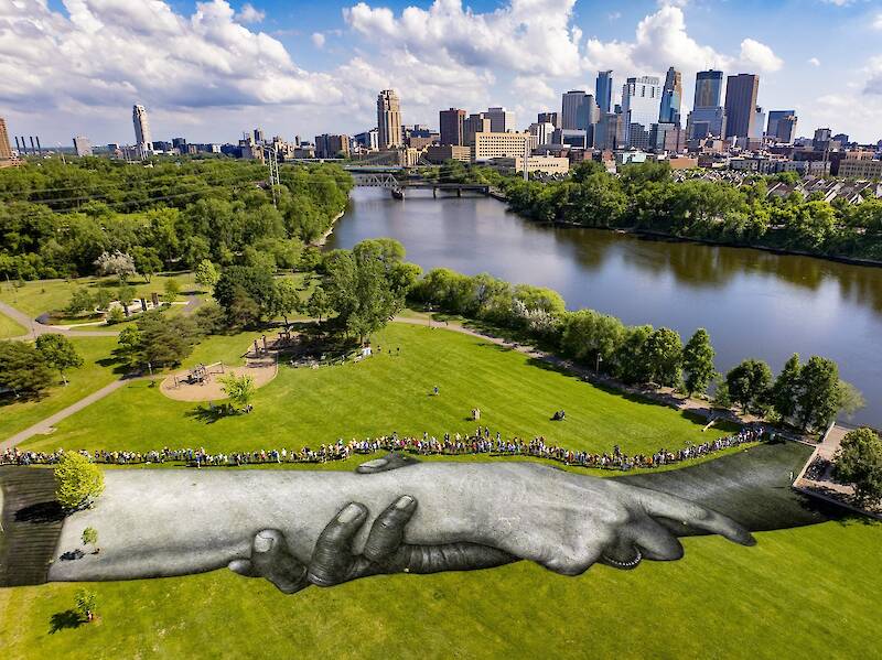 23,000-Square-Foot Clasping Arms Celebrate Community Resilience in Minneapolis
