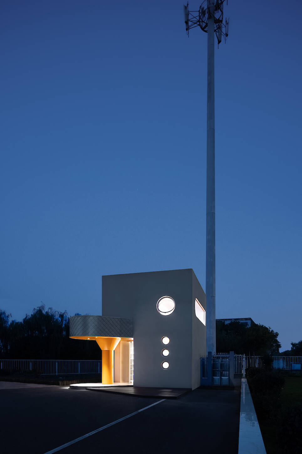 Renovation of 5 X 7 / Greater Dog Architects