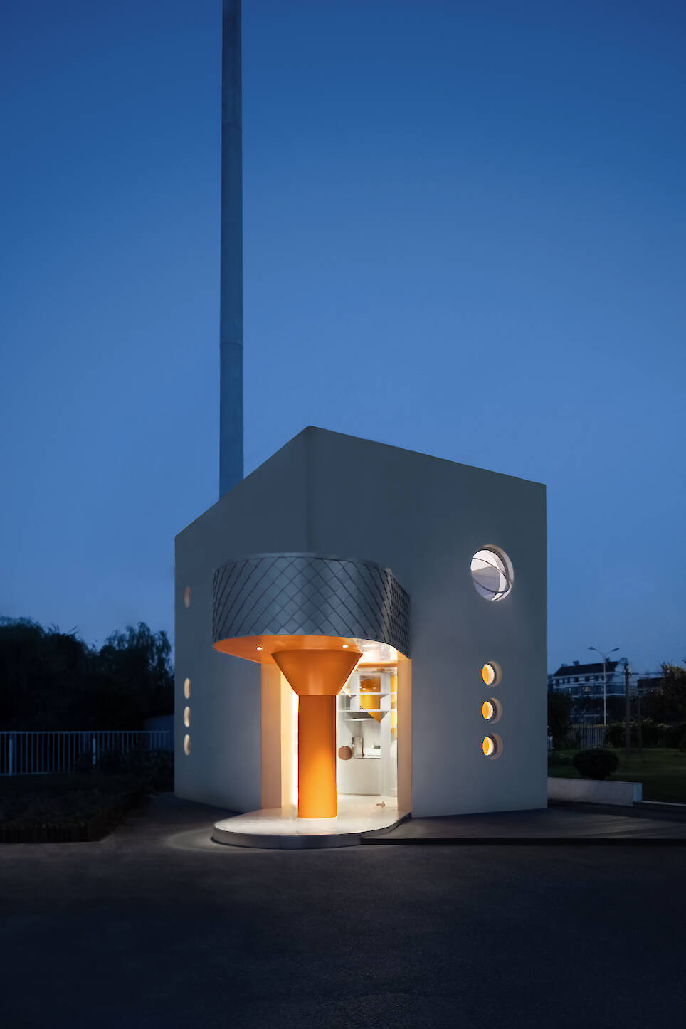 Renovation of 5 X 7 / Greater Dog Architects