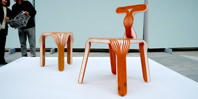 Hand-bent after 3D printing, oberdoerfer & krebs’ seating rethinks digital fabrication