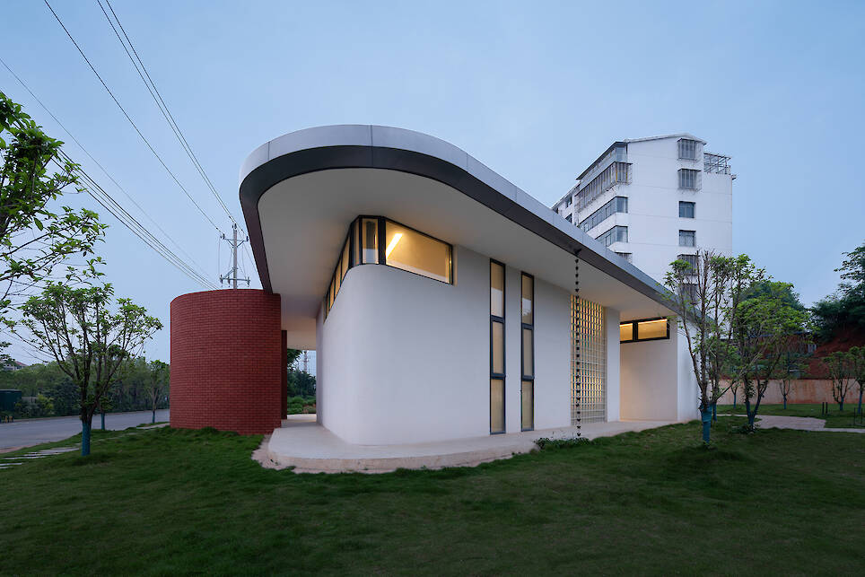 Buildings of Liangzi Lake Changling Ferry / UP Architecture
