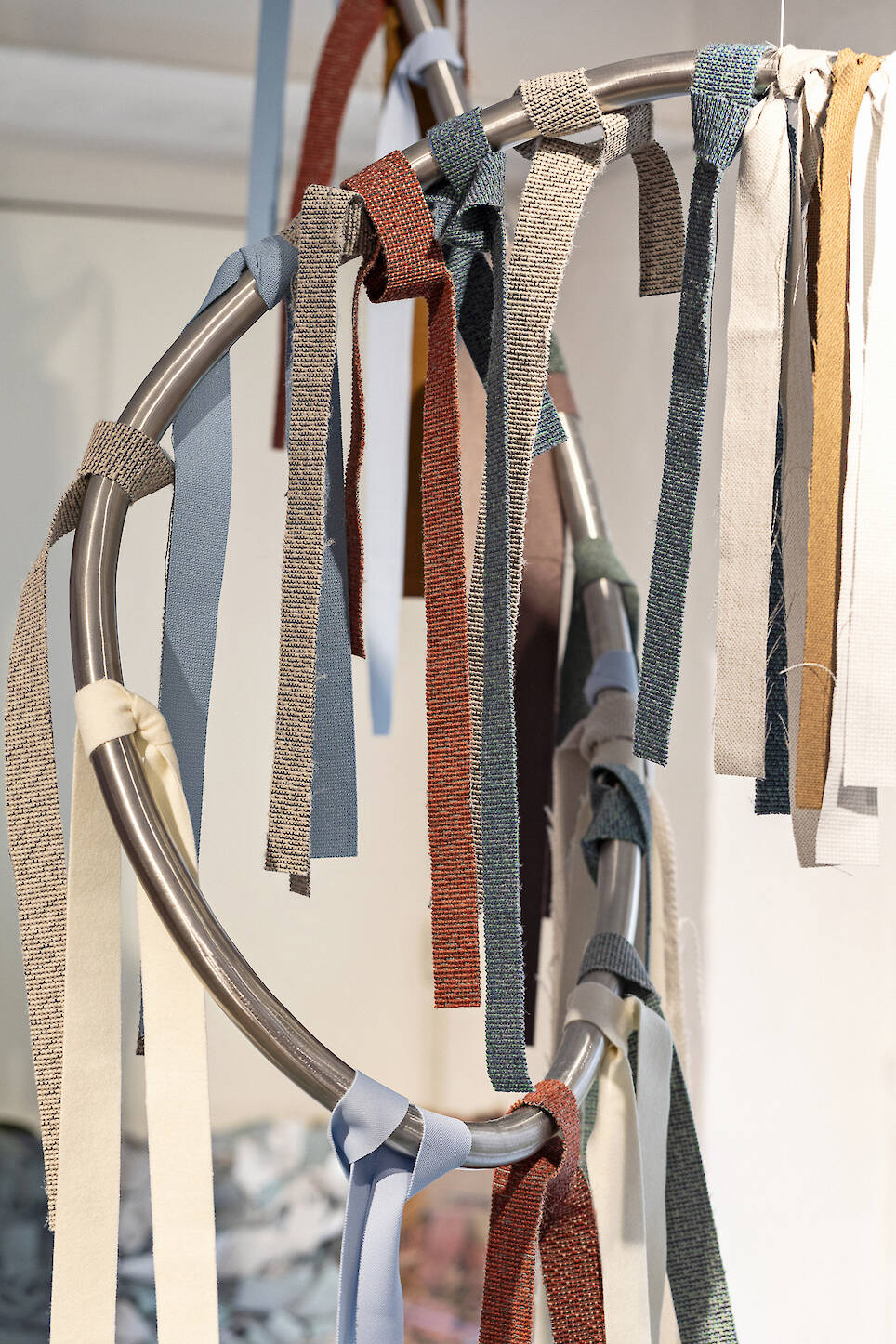 At 3daysofdesign, ege Carpets Mounted an Immersive Display Tying Shape to Sense