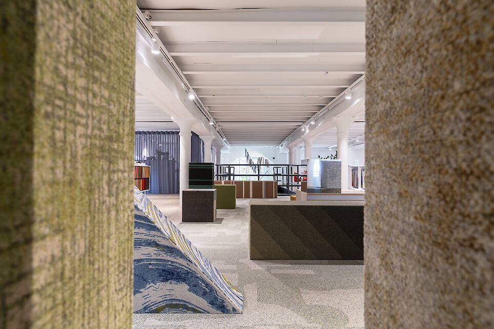 At 3daysofdesign, ege Carpets Mounted an Immersive Display Tying Shape to Sense
