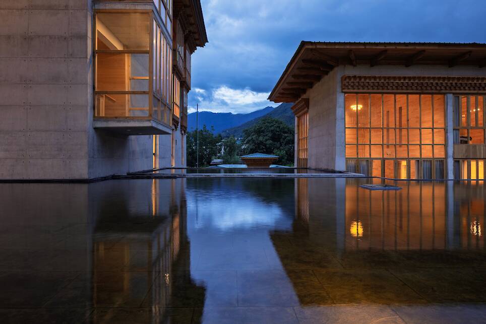 Bangladesh Chancery Complex and Ambassador's Residence / Shatotto