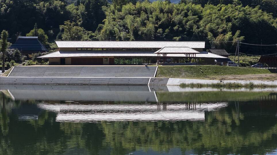 Misato Canoe Boathouse / STUDIO YY