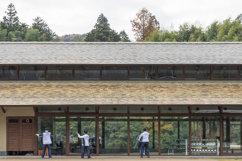 Misato Canoe Boathouse / STUDIO YY
