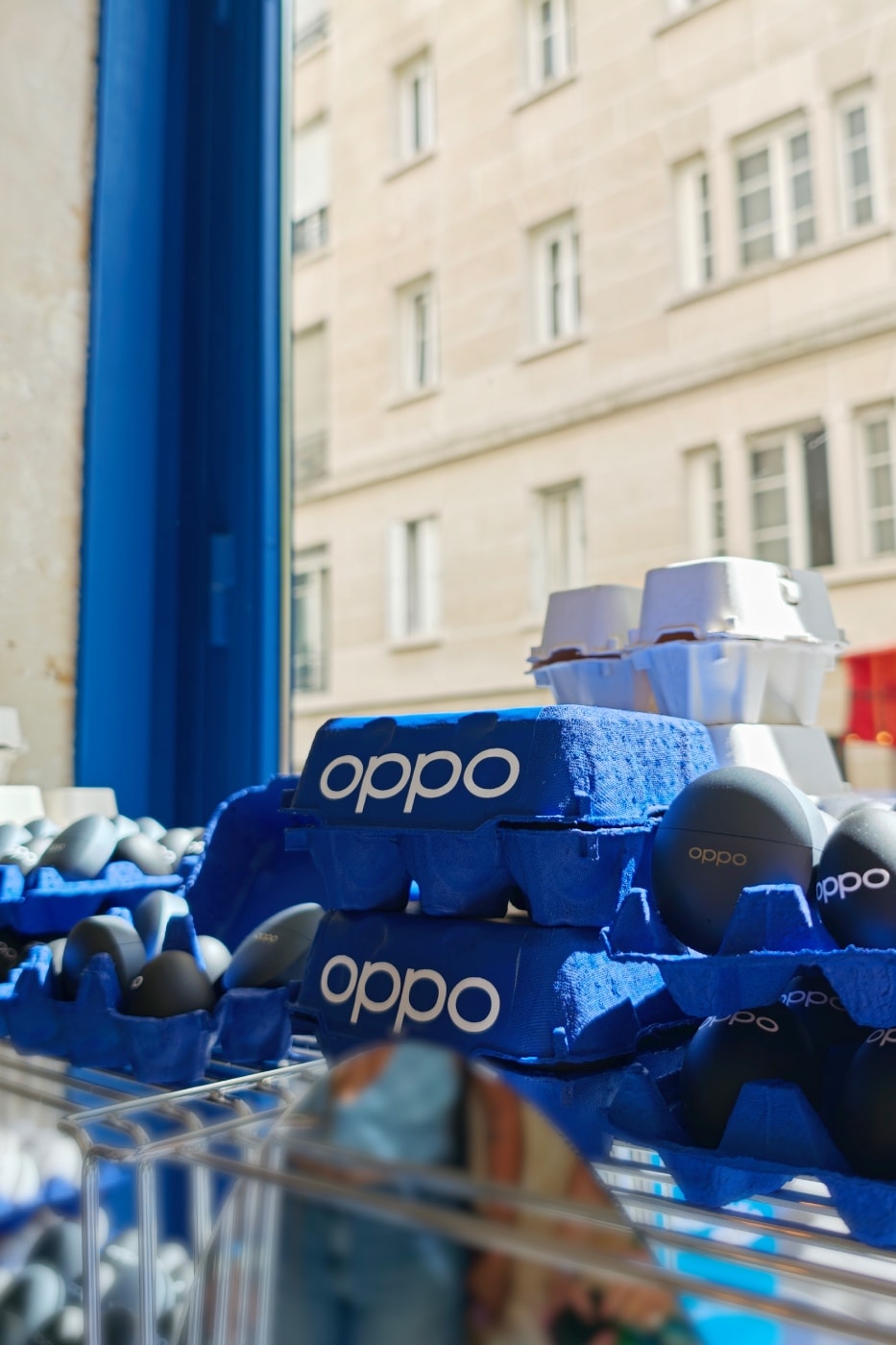 Parisians "Egg-Scape" Into Music With Kozy Café x OPPO Enco Air5s Brunch Collab