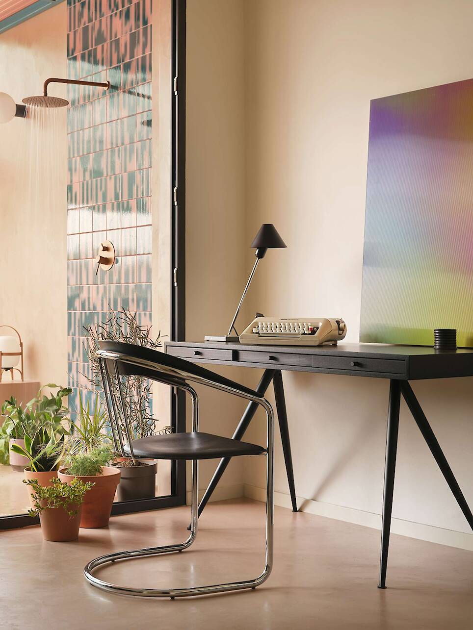 This Eye-Popping Madrid Apartment Overachieves on Its Only Goal - Photo 11 of 13 -