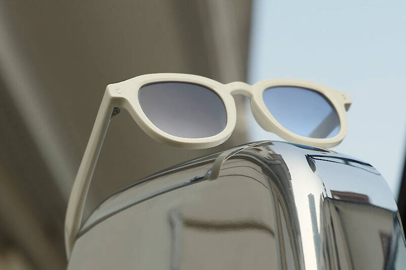 Sutyo’s form-first sunglasses shift lens color and tint with single swipe