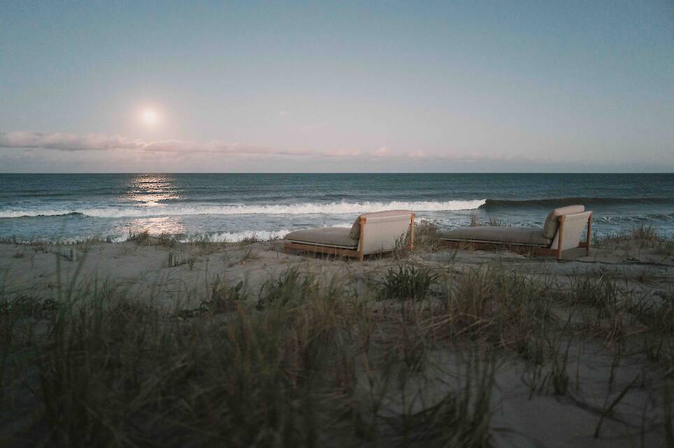 <p>‘Amanu’ daybeds on the beach</p>