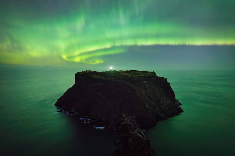 Luke Tscharke, “Tasman Arc.” Honorable mention in the Nightscapes (International) category
