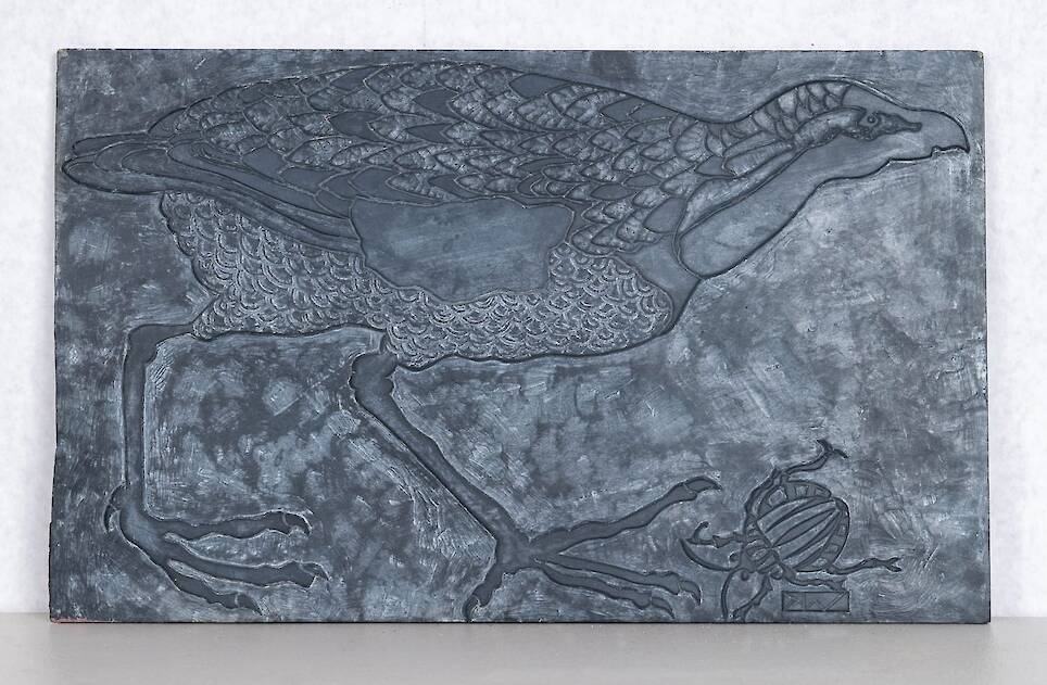 William Kent, “Bittem and Beetle” (1968), black Italian slate, 10 5/8 x 17 1/2 x 1/4 inches