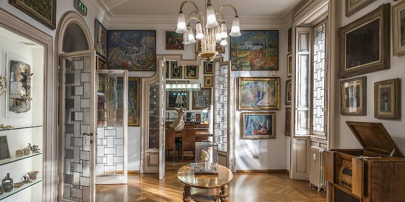 This milan apartment is bursting with thousands of twentieth-century masterpieces