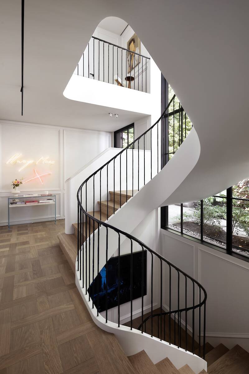 A Vancouver Addition Blurs the Line Between House and Garden