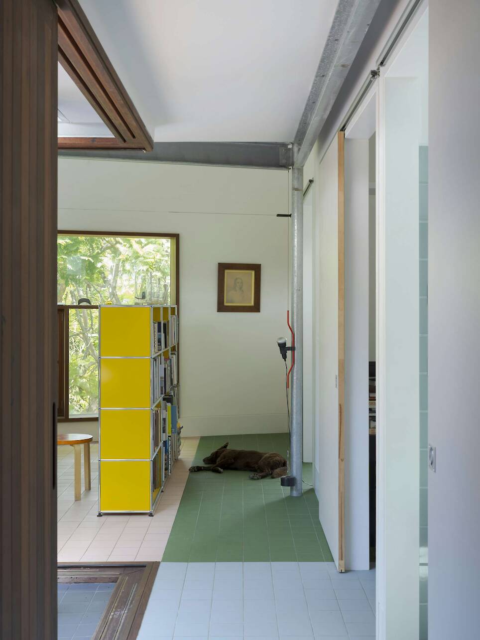 Who Needs an Ocean View? Not This Introverted Australian Home - Photo 12 of 20 -