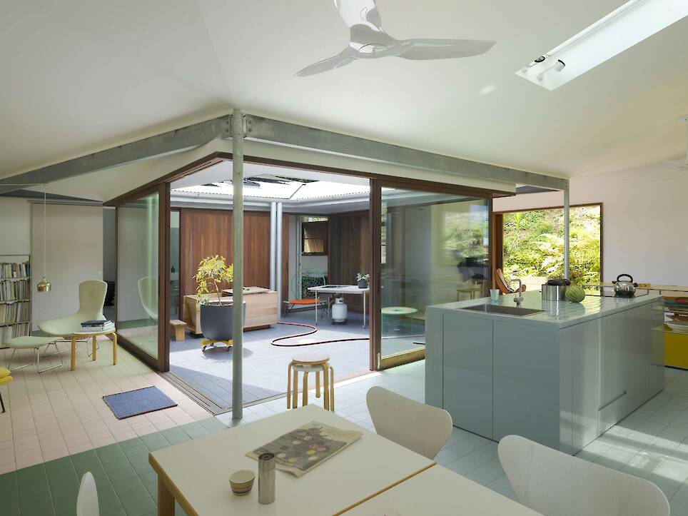 Who Needs an Ocean View? Not This Introverted Australian Home - Photo 11 of 20 -