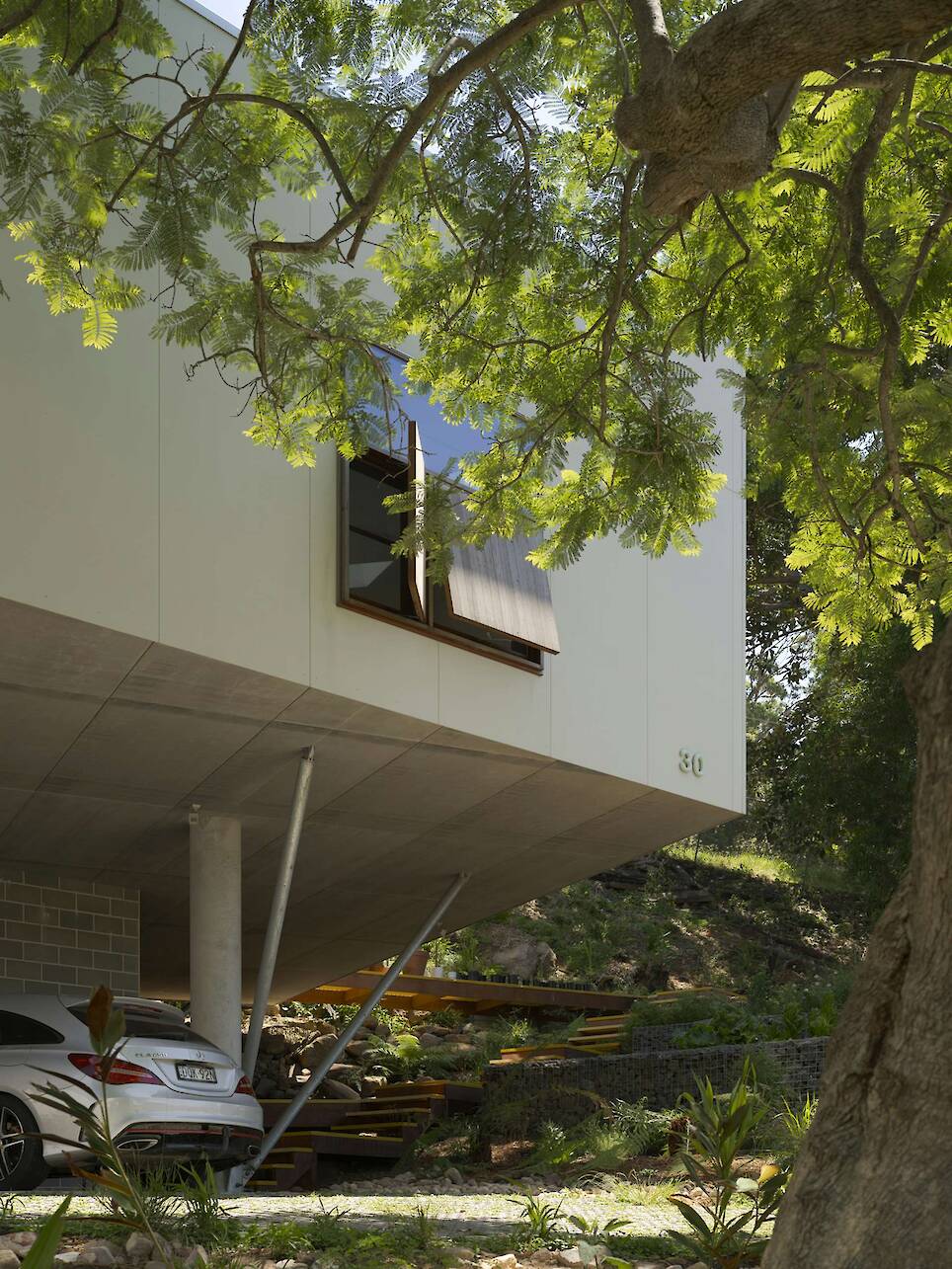 Who Needs an Ocean View? Not This Introverted Australian Home - Photo 2 of 20 -