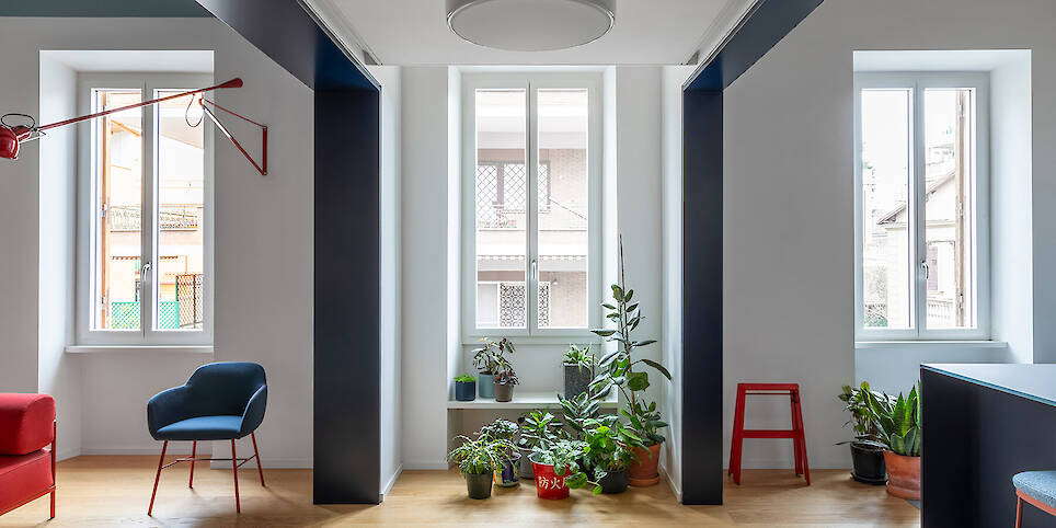 a-contemporary-interior-defined-by-colour-rhythm-and-identity-2-6a84668162aa2