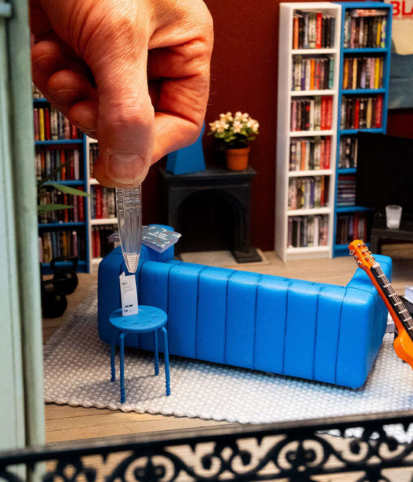 34% of inhabitants shuffle clutter between rooms before guests arrive to manage domestic appearances