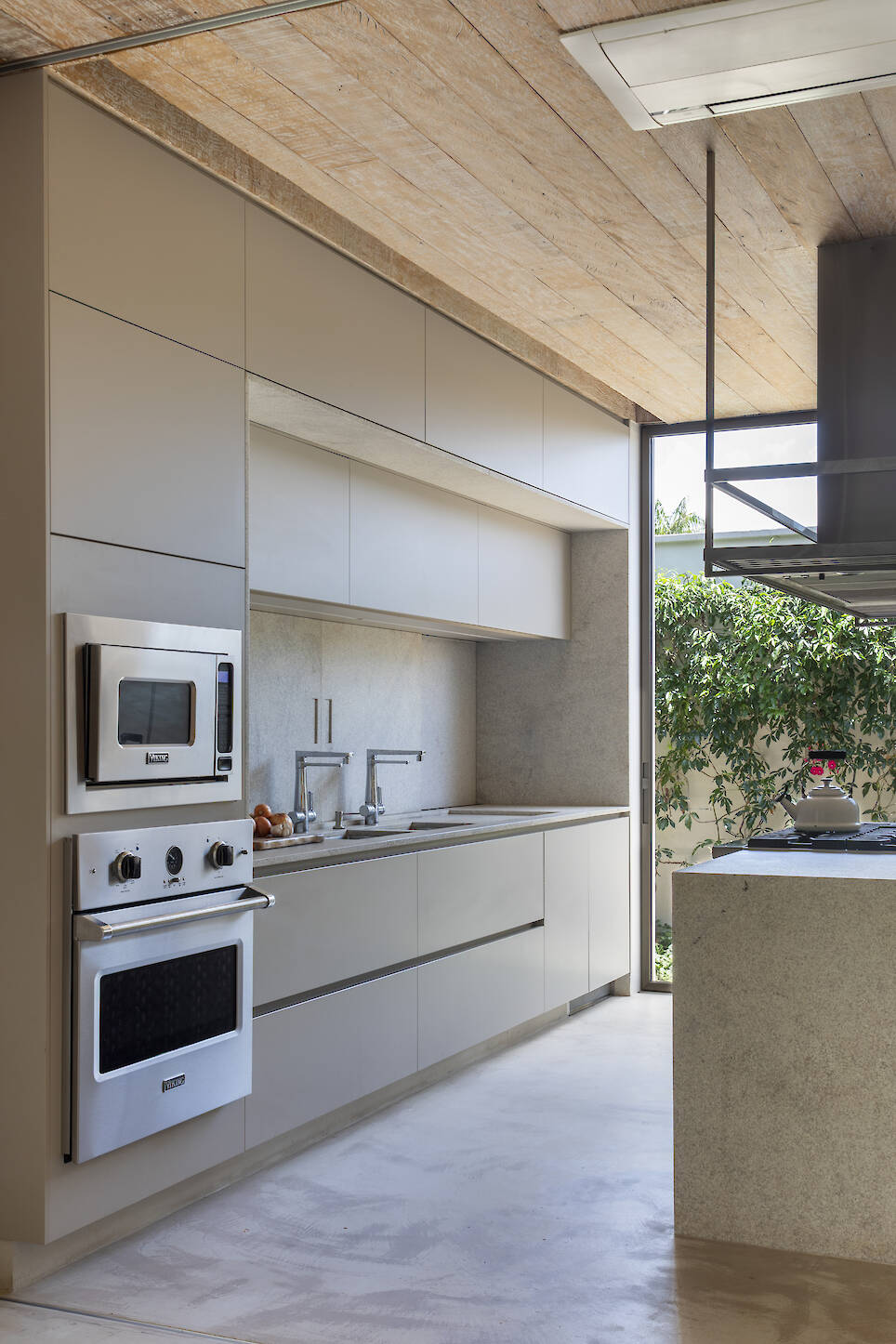 <p>The kitchen</p>