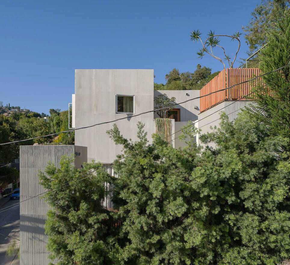 This Monolithic Home in Los Angeles References the City’s First Museum - Photo 2 of 15 -