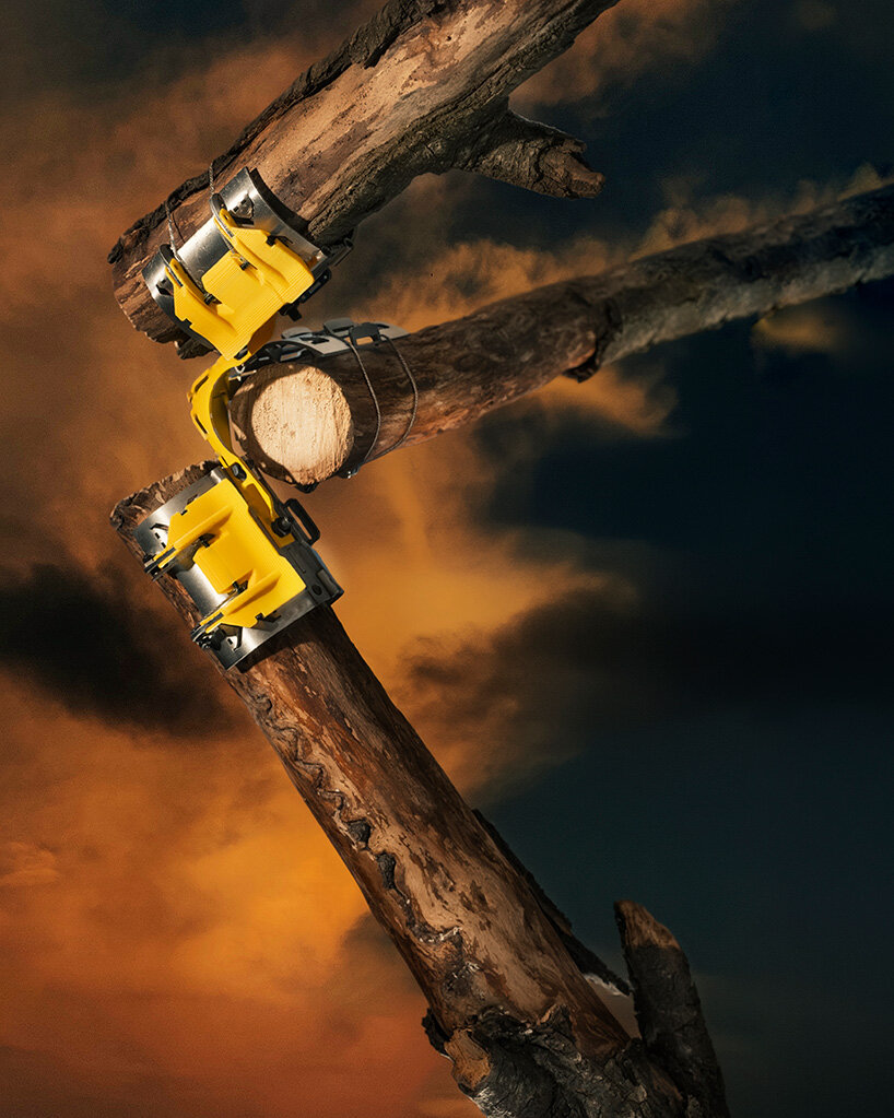 three-axis joint connects raw tree branches without screws for self-building structures - 11