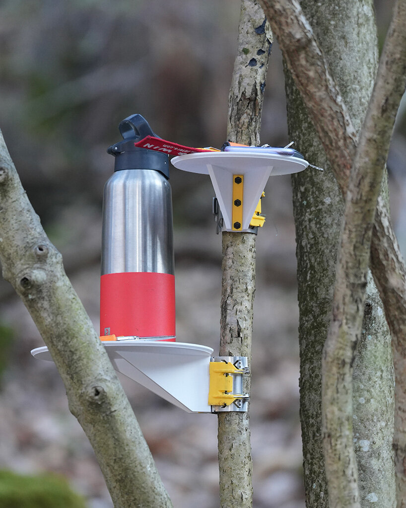 three-axis joint connects raw tree branches without screws for self-building structures - 12