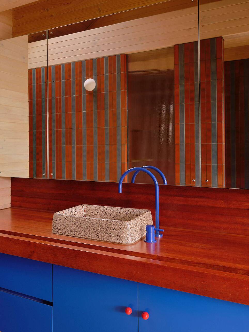The Double-Height Atrium Is Still the Best Part of This Revived ’70s Australian Home - Photo 11 of 15 -