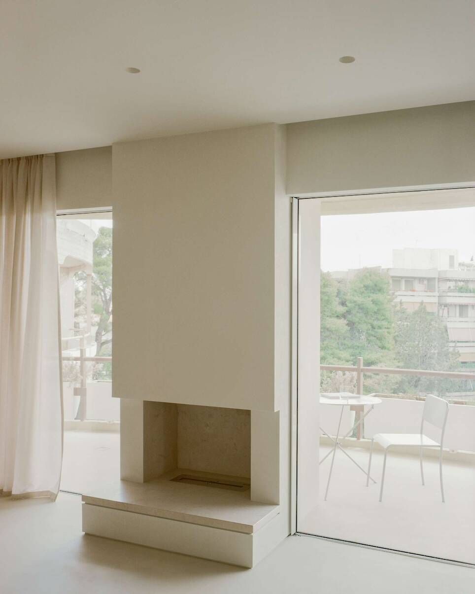 The Dining Room Is Also a Bedroom—and an Office—at This Renovated Athens Flat - Photo 13 of 15 -