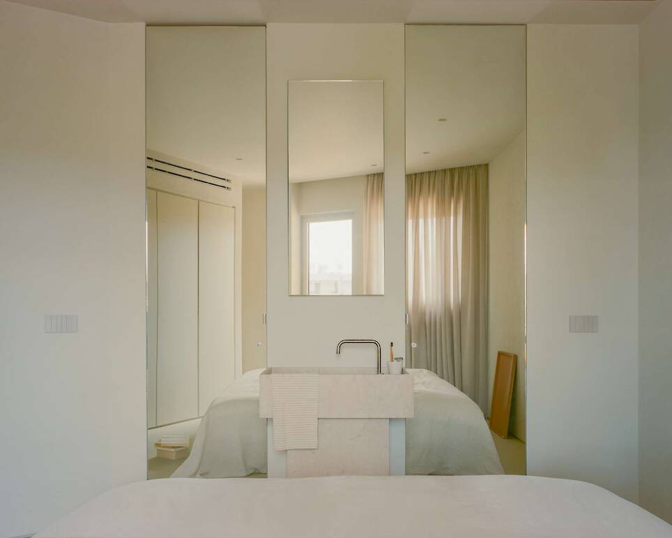 The Dining Room Is Also a Bedroom—and an Office—at This Renovated Athens Flat - Photo 11 of 15 -