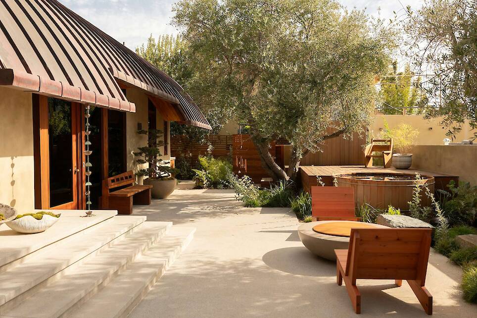 Offcuts From the Renovation of This ’70s SoCal Home Were Repurposed Into Furnishings - Photo 2 of 18 -