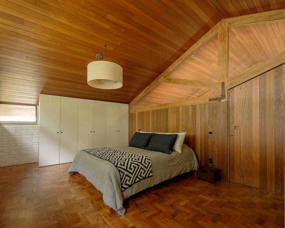 Two Straight-Forward Changes Make This Family Home in Brazil Exceptionally Airy - Photo 11 of 17 -