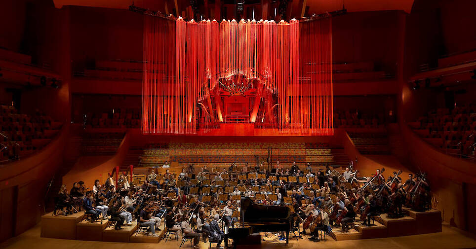 Color-Shifting Light Sculpture Suspends Above Orchestra at Walt Disney Concert Hall
